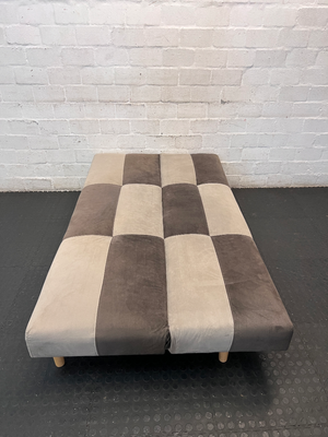 3-Seater Checkerboard Sleeper Couch - General Usage Marks - 2ndhandwarehouse.com