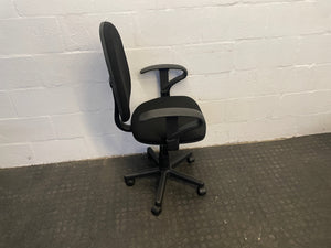 Black Mid Back Typist Chair with arms