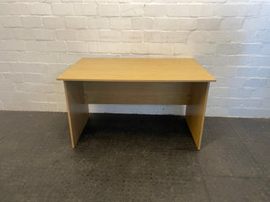 Oak Print Simple Desk No Drawers
