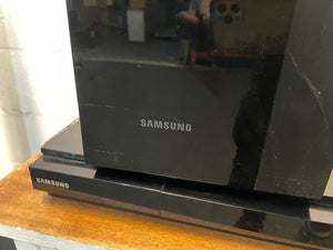 Samsung 5.1 Surround Sound Speakers with Blu-Ray Player PS-DW1