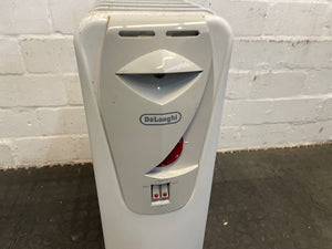 DeLonghi 12 Fin Oil Heater - PRICE DROP