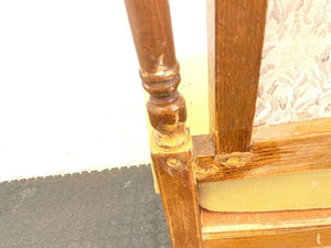 Oak Floral Cushioned Dining Room Chair (No Arm Rests/Foam Replacing Missing Cushion) - PRICE DROP