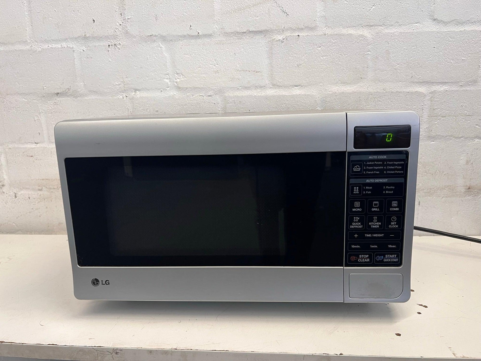 LG Microwave (MH7047GS) - REDUCED
