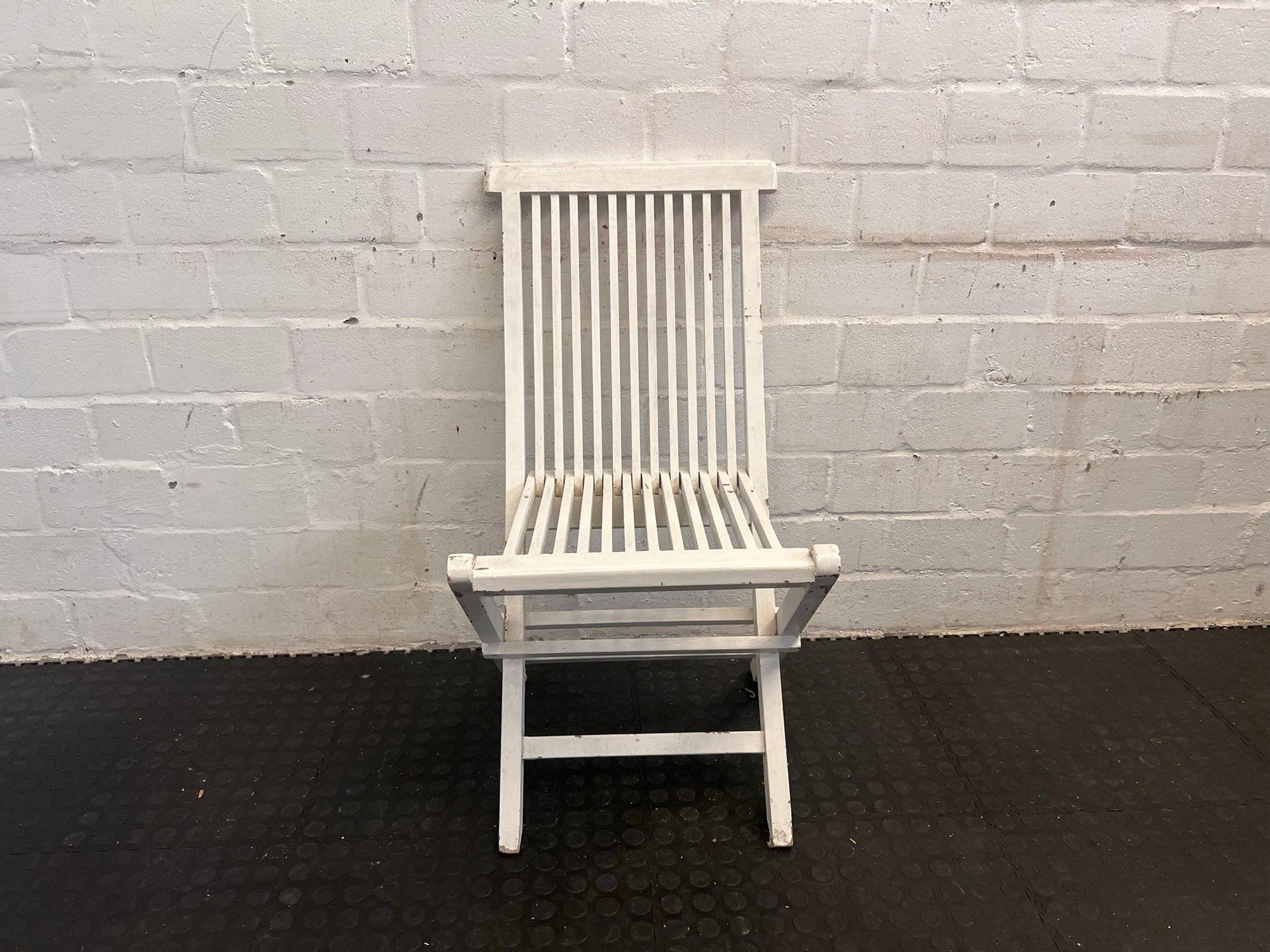White Slated Patio Chair (Some Chipping)