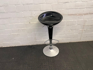 Black Bar Stool - PRICE DROP - 2ndhandwarehouse.com