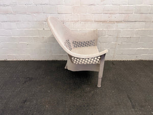 White Wicker Outdoor Chair (Missing Leg)