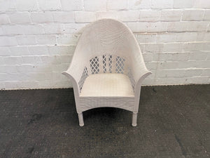 White Wicker Outdoor Chair (Missing Leg)