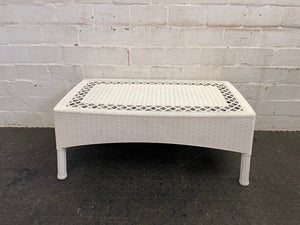 White Wicker Table (54cm x 98cm)