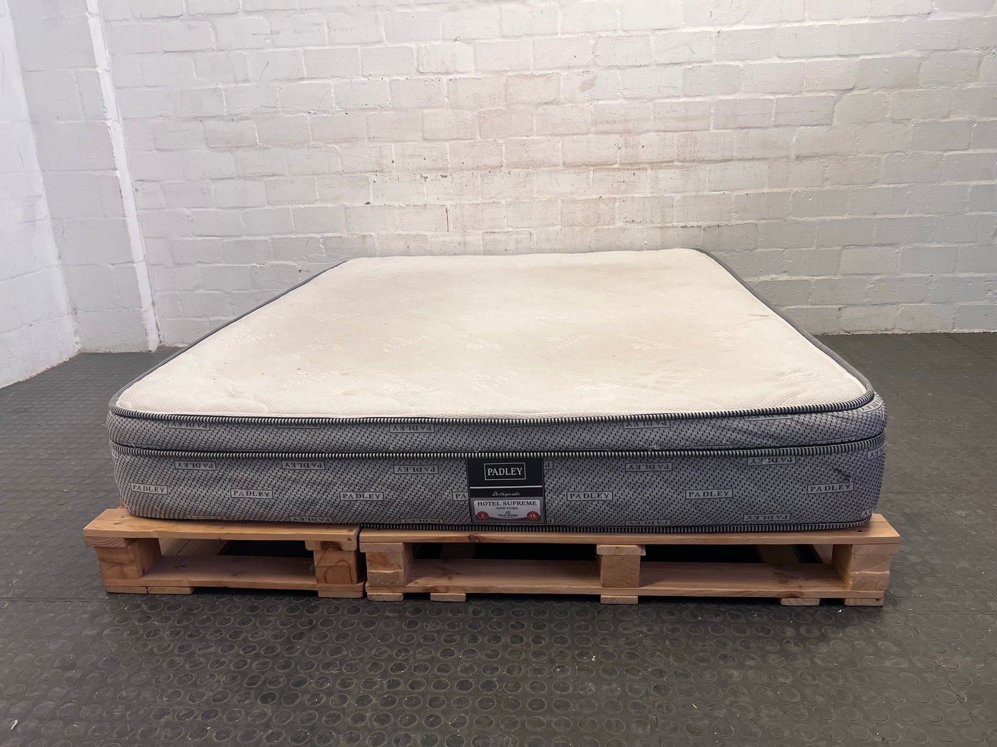 Padley Hotel Supreme Queen Mattress with Pallet Base - REDUCED