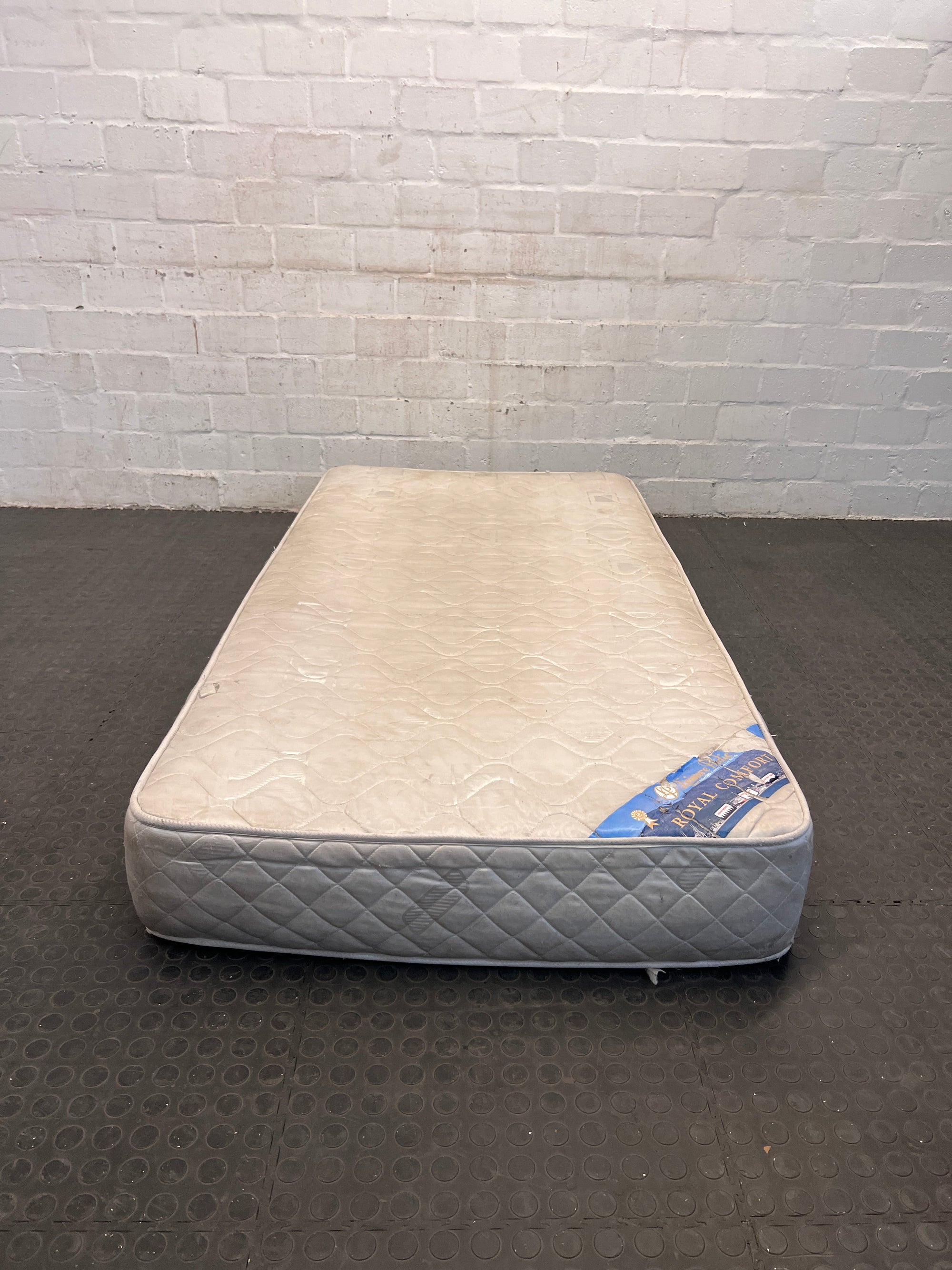 Royal Comfort Single Mattress (Stained)