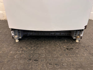 White Defy Dishwasher - REDUCED - Minor damage on base