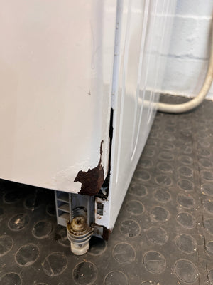 White Defy Dishwasher - REDUCED - Minor damage on base