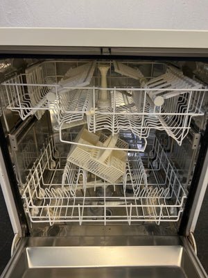 Whirlpool Dishwasher (ADP 256 DWX)