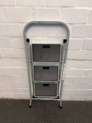 Reliable 3-Step Steel Stepladder