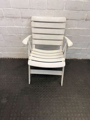 Vintage Styled Firm White Outdoor Foldable Garden Chair - 2ndhandwarehouse.com