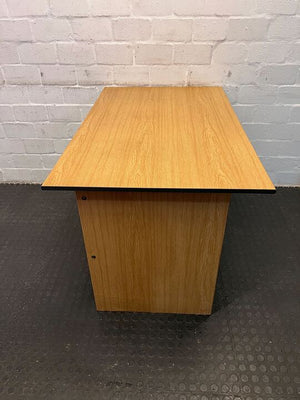 Plain Modern Light Wooden Office Desk (Width: 120cm)(Height: 74cm) - 2ndhandwarehouse.com