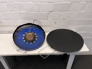 Round Cast Iron Braai Pan with Blue Base โ Durable & Unique Design