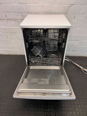 Compact White Dishwasher - Minor Scratch and Wear - REDUCED - 2ndhandwarehouse.com