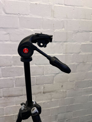 Sturdy Black Aluminum Tripod β Perfect for Photography & Videography