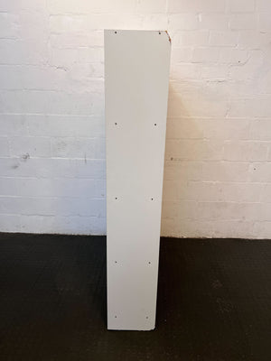 Stylish White Wooden Bookshelf with 12 Compartments โ Minor Scuffs