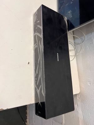 37" Samsung Curved Smart TV with One Connect Box (Cracked screen) - PRICE DROP