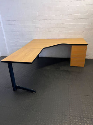 Modern L-Shaped Office Desk with Oak Finish and Drawer - REDUCED - PRICE DROP