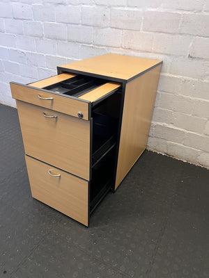 Modern Wooden Filing Cabinet with Lockable Drawer - Light Wood Finish