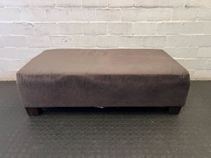 Stylish Brown Fabric Ottoman with Wooden Legs β Minor Wear