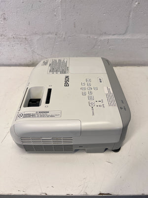 Epson 3LCD Projector – Compact White Design, Great Condition