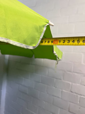 Vibrant Green Beach & Patio Umbrella with White Trim ✨ - 2ndhandwarehouse.com