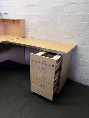 Modern L-Shaped Reception Desk with Glass Top & Mobile Pedestal