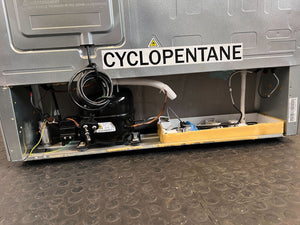 Hisense Black Side-by-Side Fridge Freezer with Water Dispenser