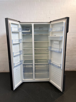 Hisense Black Side-by-Side Fridge Freezer with Water Dispenser