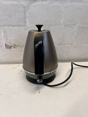De'Longhi Modern Bronze Electric Kettle - Pre-Loved Kitchen Essential