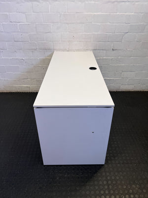 Sleek White Home Office Desk with Cable Management