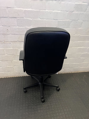 Comfortable Black Executive Swivel Office Chair