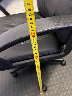 Comfortable Black Executive Swivel Office Chair