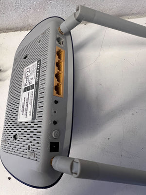 TP-Link Wireless N Router with Accessories