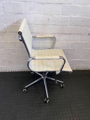 Sleek Cream Ribbed Swivel Office Chair