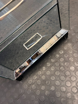 Some visible damages on mirrors -Elegant Mirrored 3-Drawer Bedside Cabinet with damage