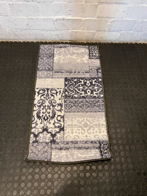 Chic Distressed Patchwork Pattern Runner Rug - 2ndhandwarehouse.com