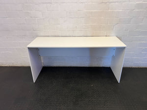 Versatile White Minimalist Desk 163 x 57cm - 2ndhandwarehouse.com