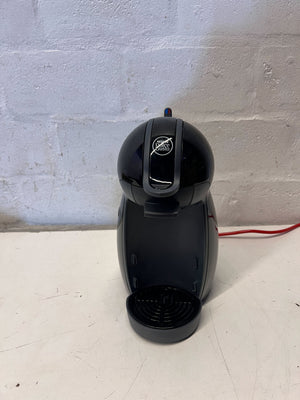 Nescafé Dolce Gusto Capsule Coffee Machine - Black