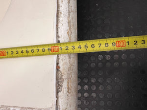 Bath tab -Vintage Cream Bathtub with Mixer Tap - Classic Bathroom Feature - Fair used - 2ndhandwarehouse.com
