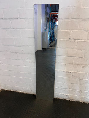 Versatile Full-Length Leaner Mirror - 2ndhandwarehouse.com