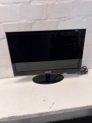Samsung Flat Screen TV - Used Fair, Functional Status Unknown - 2ndhandwarehouse.com