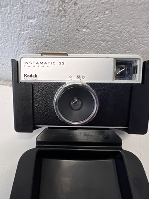 Vintage Kodak Instamatic 33 Camera with Case - As-Is Display Piece - 2ndhandwarehouse.com