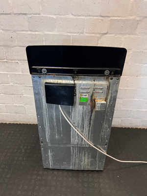 Black Univa 4-Plate Stove and Oven - Good Condition - 2ndhandwarehouse.com