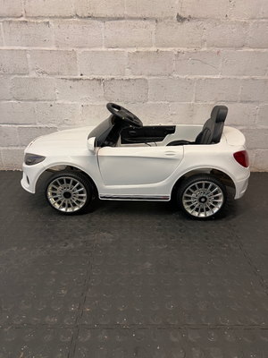 White Kiddies Electric Ride-On Car with Charger — Good Working Order - 2ndhandwarehouse.com
