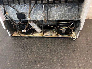 Defy White Side-by-Side Double Door Fridge — Working Condition with Non-Operational Interior L - 2ndhandwarehouse.com